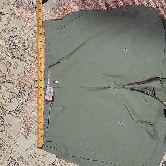 The American Outdoors for Women Green Elastic Waist SPF 30 Shorts Hiking Size XL - Picture 9 of 13